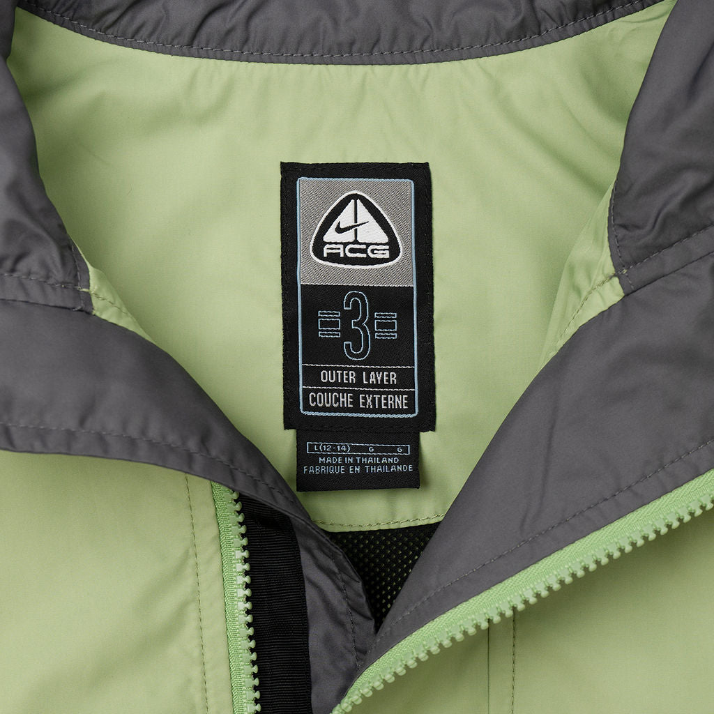 Vintage Nike ACG ClimaFit Lightweight Jacket (L Women)