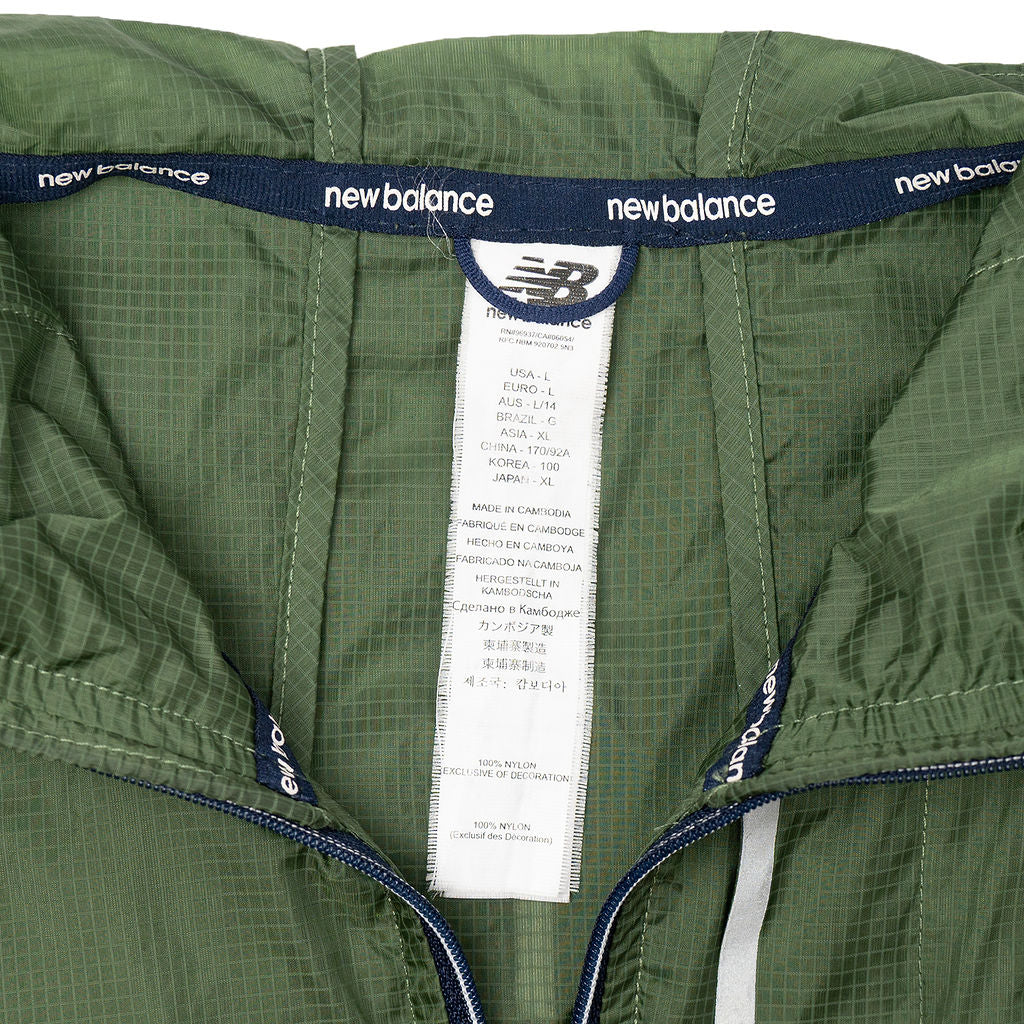 New Balance Packable Windbreaker (L Women)