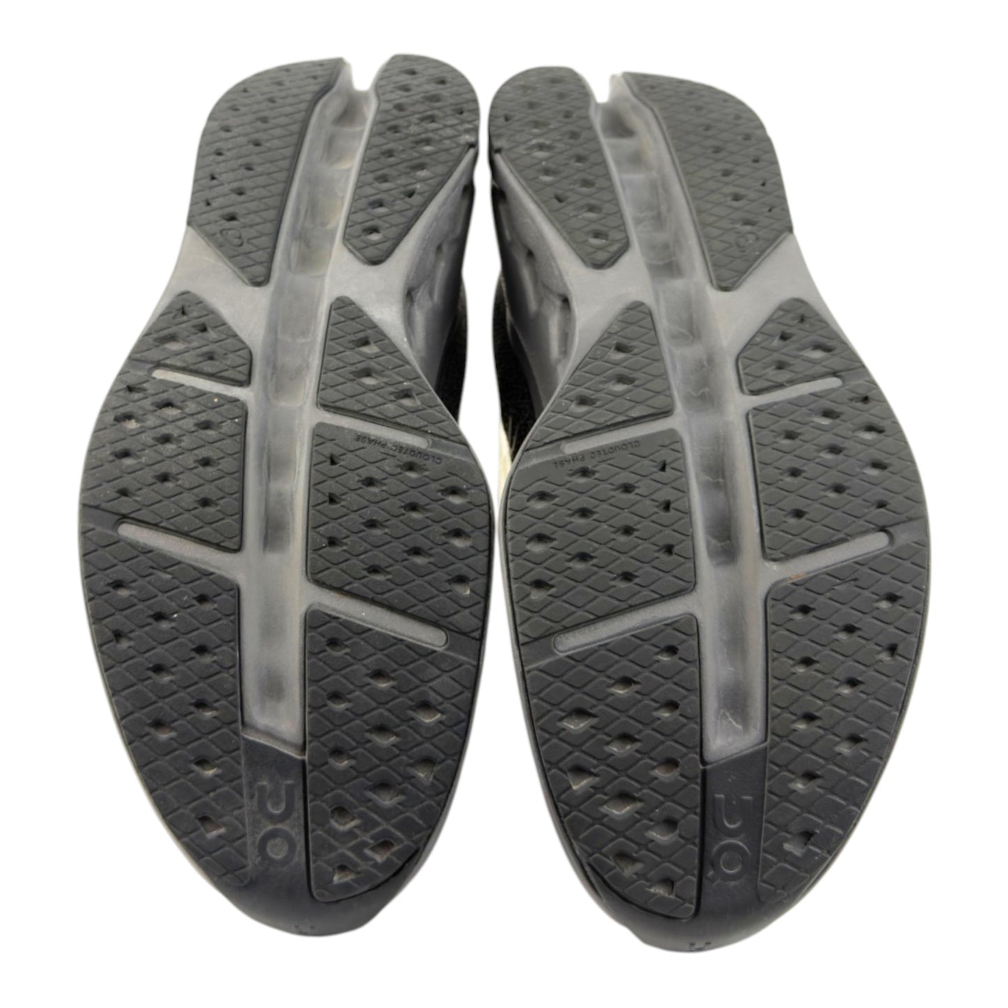 On Cloudsurfer Max (9.5 Men)
