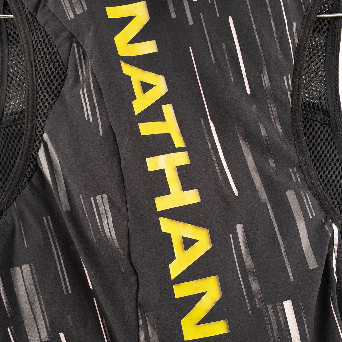 Nathan Pinnacle 4L (M Unisex) - Imperfect